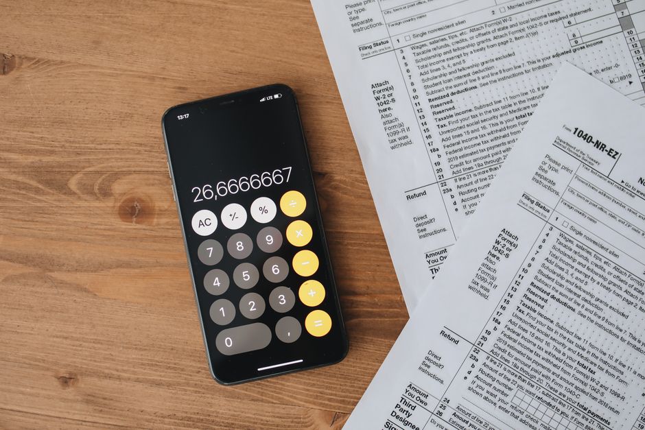 Calculadora y documentos fiscales